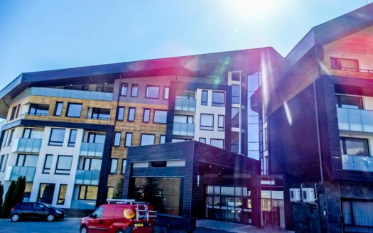 Furnished studio on Aspen Heights