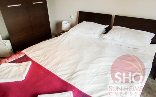 Furnished 1 bed on Green Life