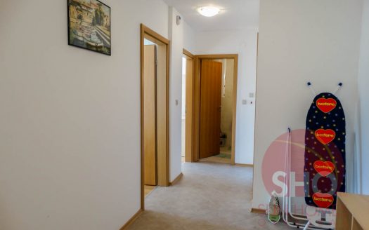Furnished 2 bed on Aspen Golf
