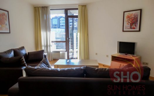 Furnished 2 bed on Aspen Golf
