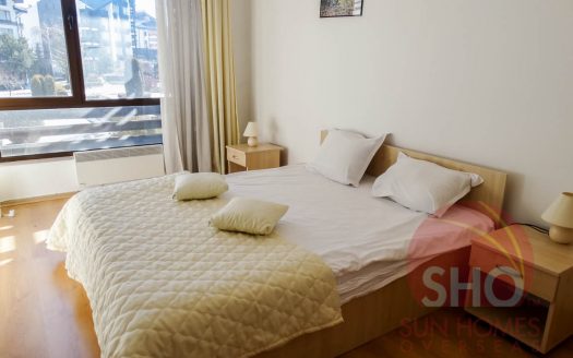 Furnished 2 bed on Aspen Golf