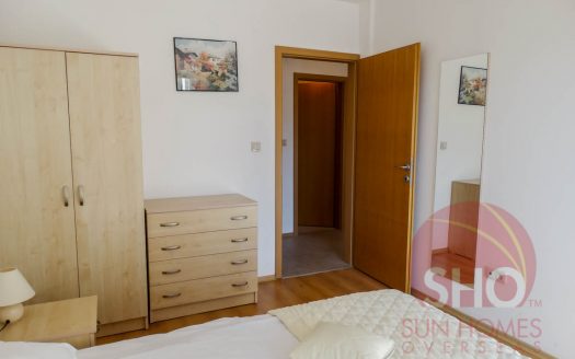 Furnished 2 bed on Aspen Golf