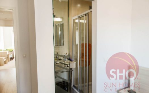 Furnished 2 bed on St George’s Palace