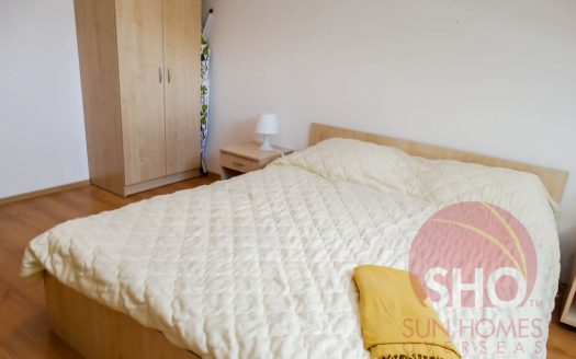 Penthouse 1 bed on Aspen Golf