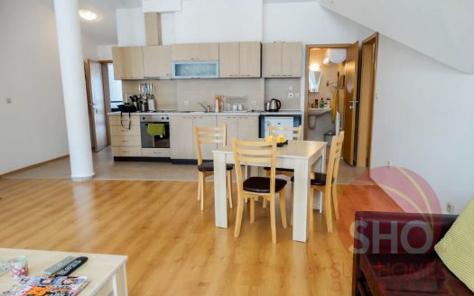Penthouse 1 bed on Aspen Golf