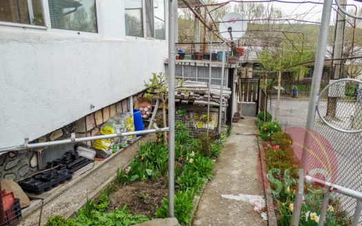 Furnished 2 bed house in Razlog