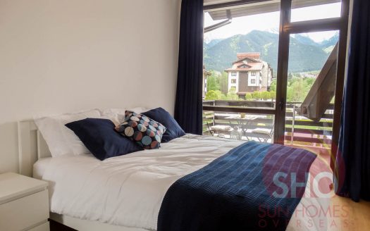 Furnished 1 bed on Aspen Golf