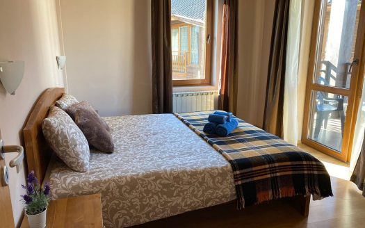 Furnished 2 bed on Adeona