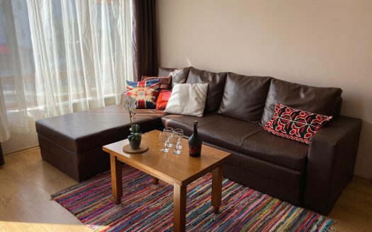Furnished 2 bed on Adeona