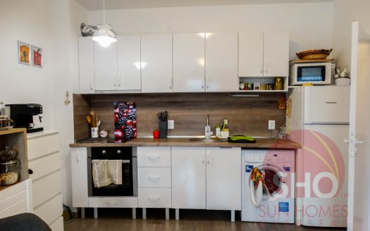 Furnished 2 bed on 3 Mountains
