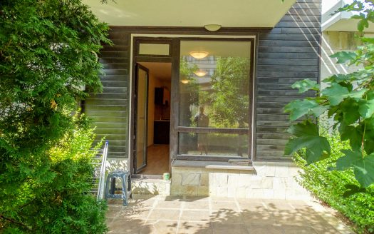 Garden studio on Aspen Suites