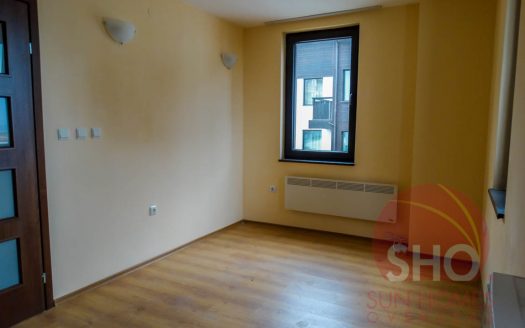 Brand new 2 bed on Royal Park