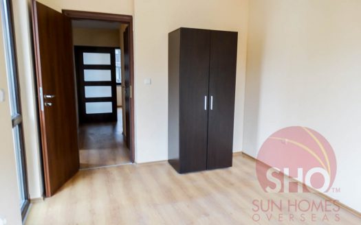 Brand new 2 bed on Royal Park