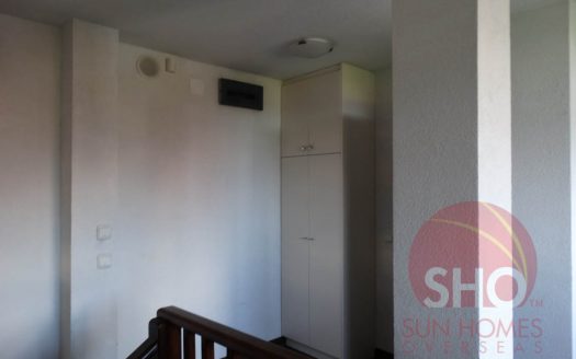 Part-Furnished 2 bed duplex on Comfort