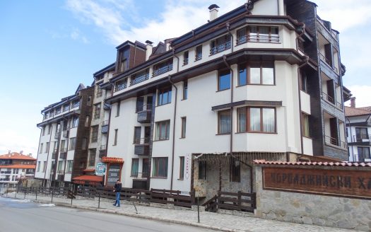 Part-Furnished 2 bed duplex on Comfort