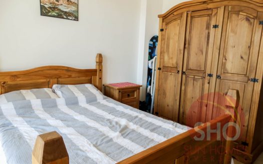 Furnished 2 bed on 3 Mountains