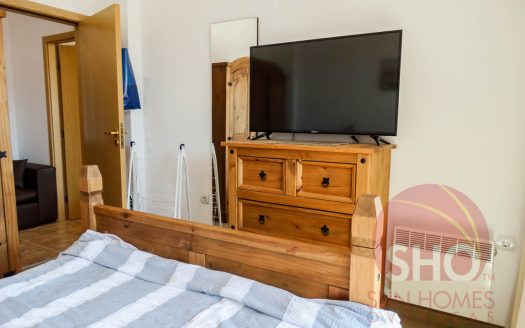 Furnished 2 bed on 3 Mountains