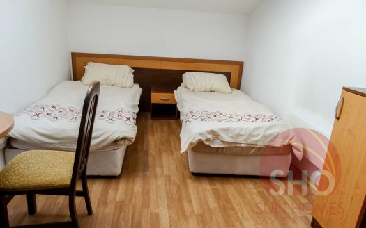 Furnished 1 bed on Top Lodge