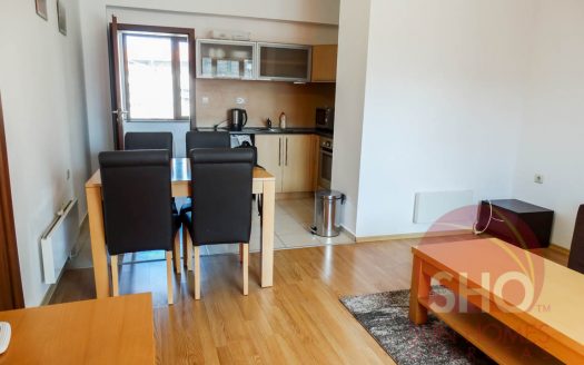Furnished 2 bed on Top Lodge