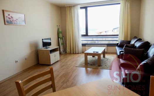 Furnished studio on Aspen Suites