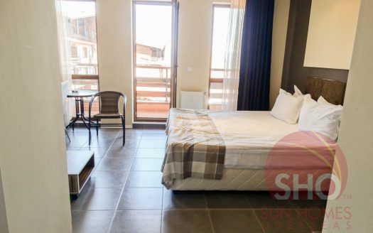 Furnished studio on Green Life