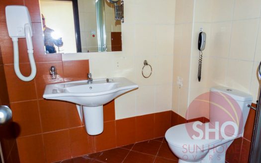Furnished 2 bed on Sunrise