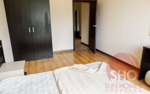 Furnished 2 bed on Sunrise