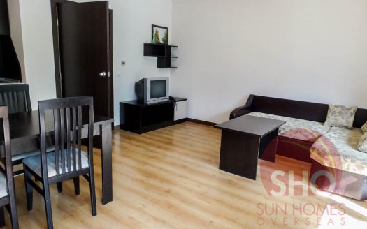 Furnished 2 bed on Sunrise