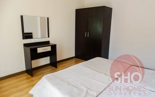 Furnished 2 bed on Sunrise