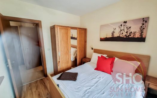 Furnished 1 bed on St Ivan