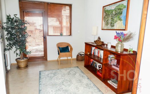 Furnished 2 bed on Mountain Suites