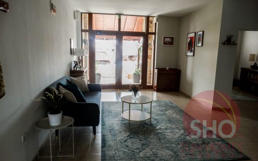 Furnished 2 bed on Mountain Suites