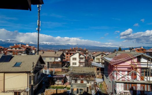 Furnished 2 bed on Mountain Suites