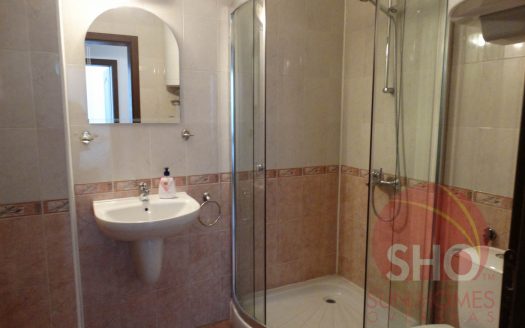 Furnished 2 bed on Mountain Suites