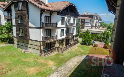 Brand new 1 bed on 3 Mountains