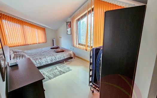 Furnished 2 bed on Phoenix II