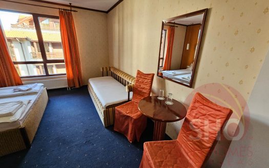 Furnished studio on Friends Hotel -Home