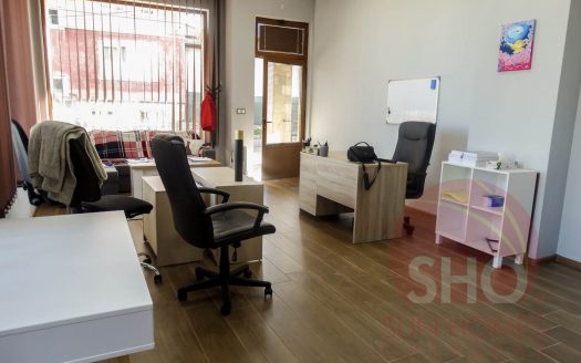 -Commercial office space in Razlog