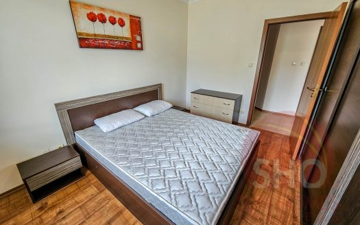 Furnished 2 bed on Sapphire Residence