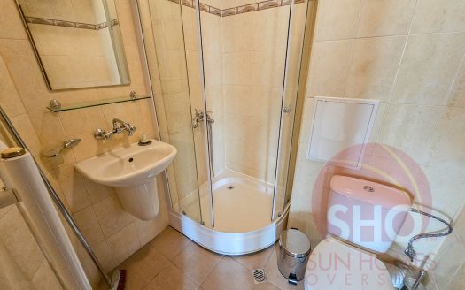 Furnished 2 bed on Sapphire Residence