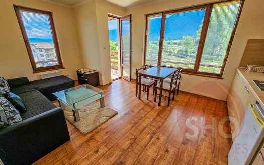 Furnished 2 bed on Sapphire Residence