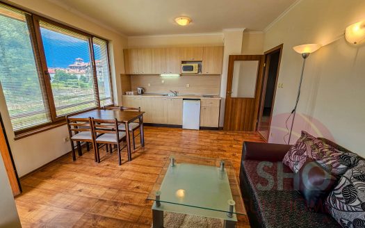 Furnished 2 bed on Sapphire Residence