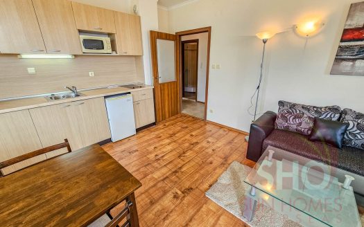 Furnished 2 bed on Sapphire Residence