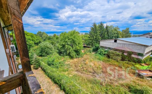Furnished 2 bed on Sapphire Residence
