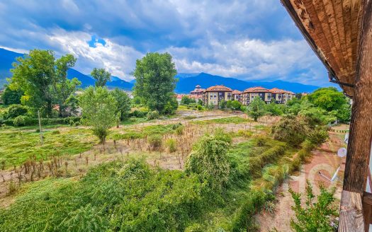 Furnished 2 bed on Sapphire Residence