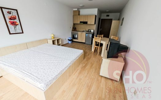 Furnished studio on Aspen Heights