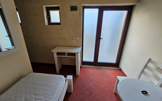 Home Studio on Friends Hotel -Home