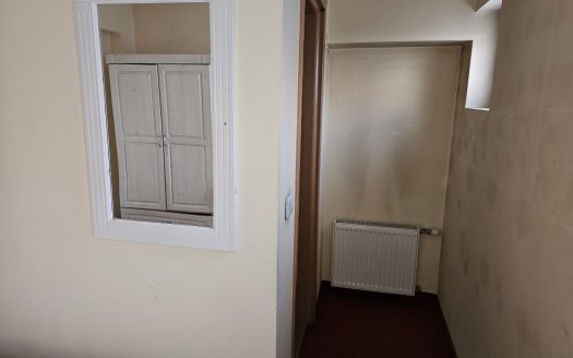 Home Studio on Friends Hotel -Home