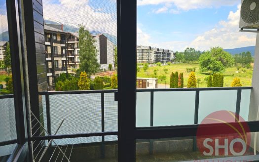Home Furnished studio on Aspen Heights -Home