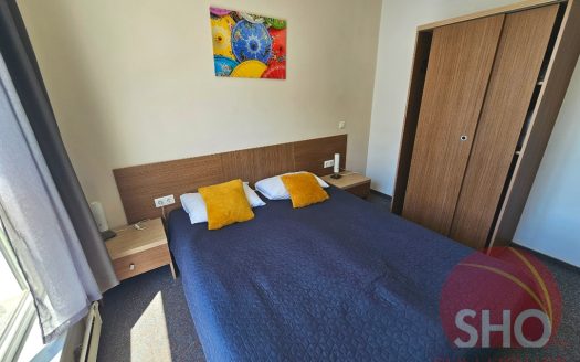 Home Furnished 2 bed on St George’s Palace -Home